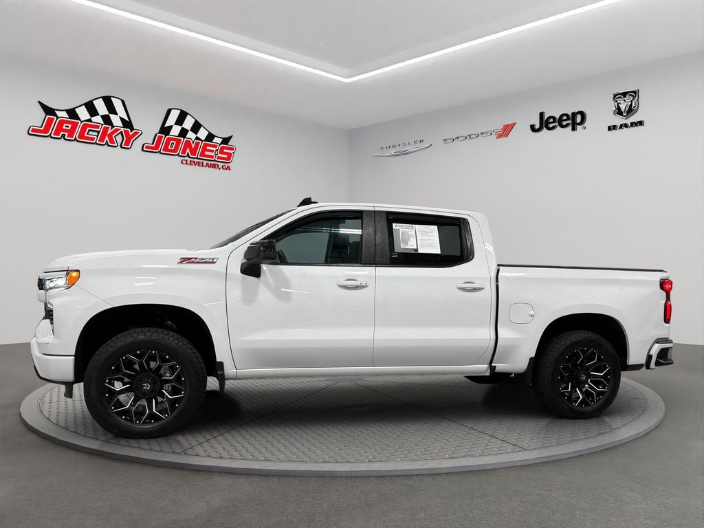 2025 Chevrolet Silverado RST