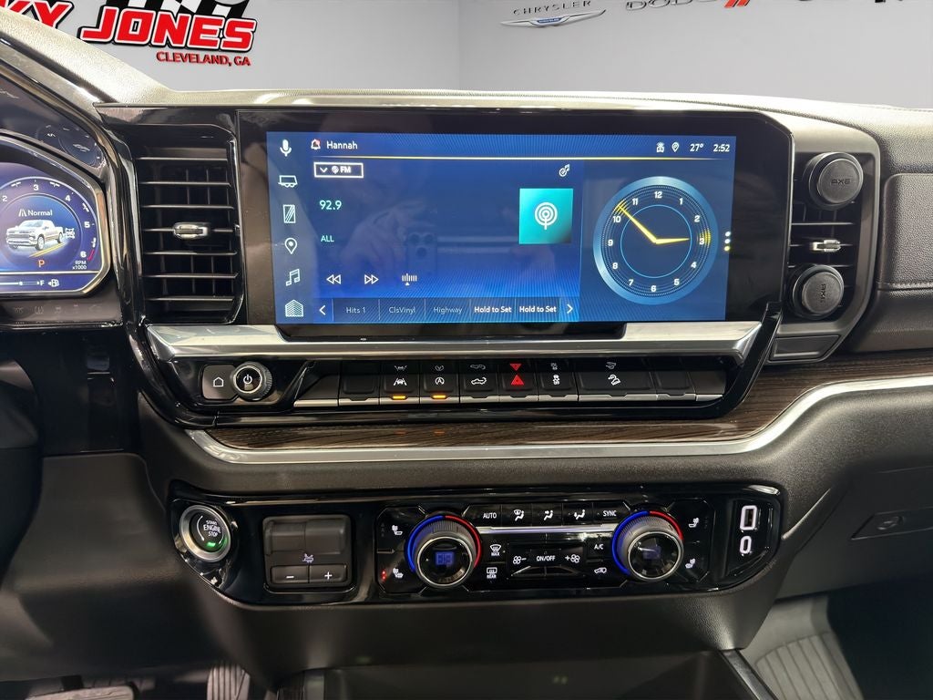 2025 Chevrolet Silverado RST