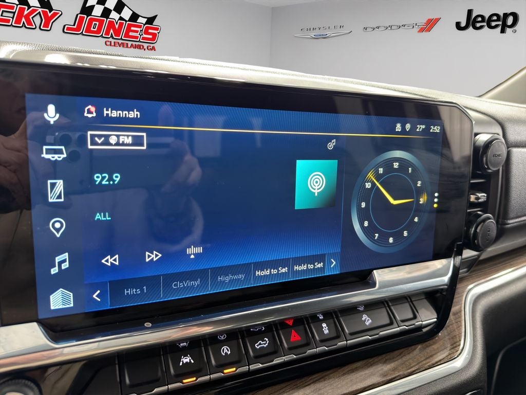 2025 Chevrolet Silverado RST