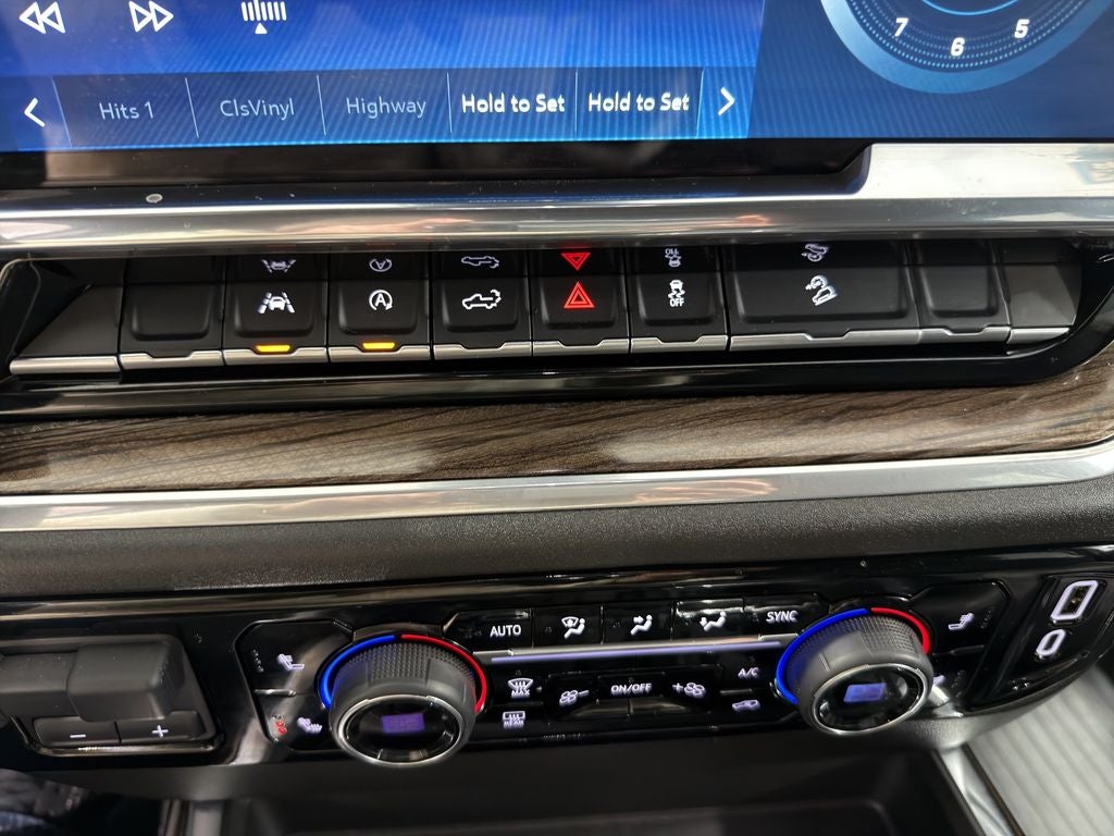 2025 Chevrolet Silverado RST