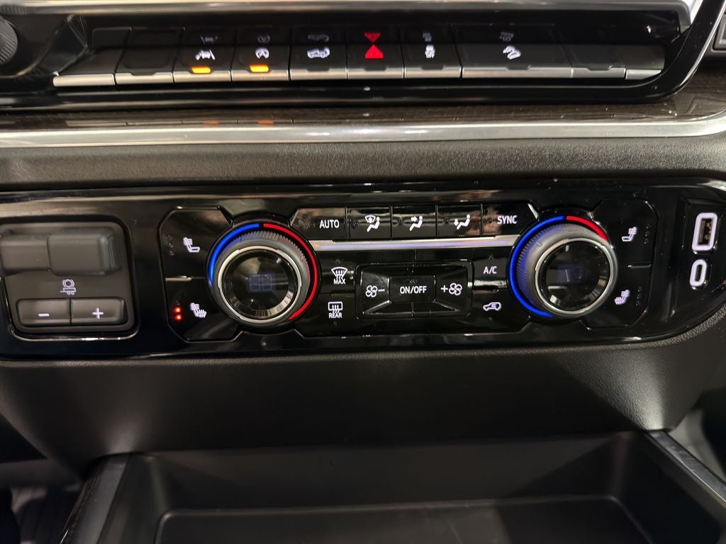 2025 Chevrolet Silverado RST