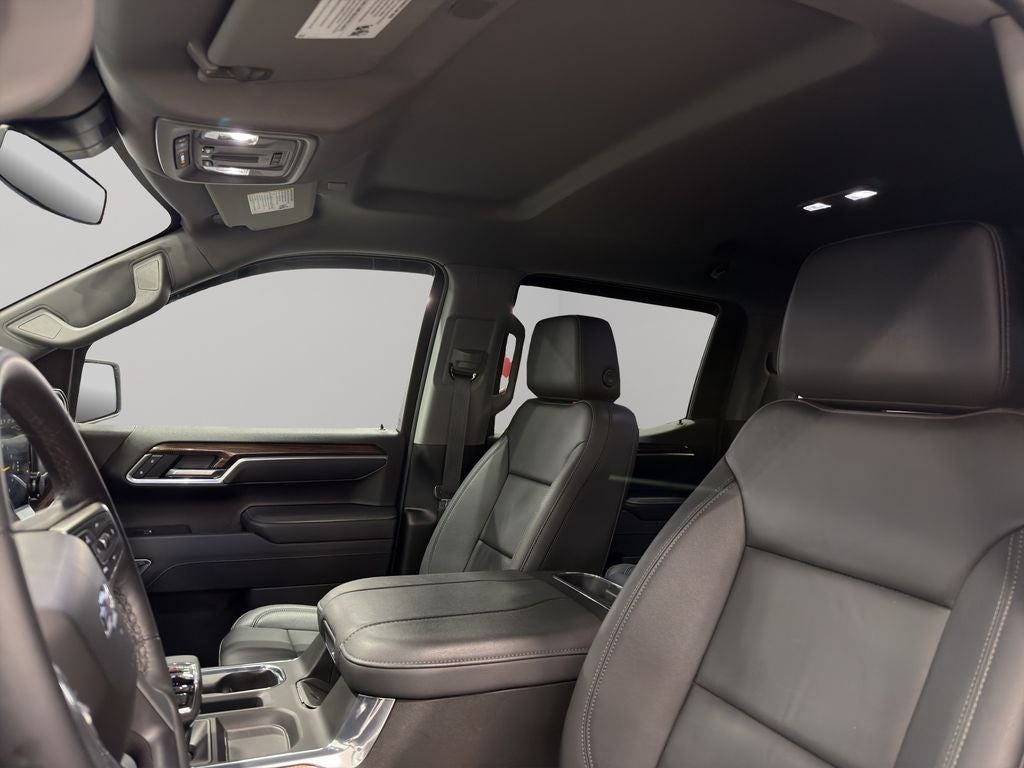 2025 Chevrolet Silverado RST