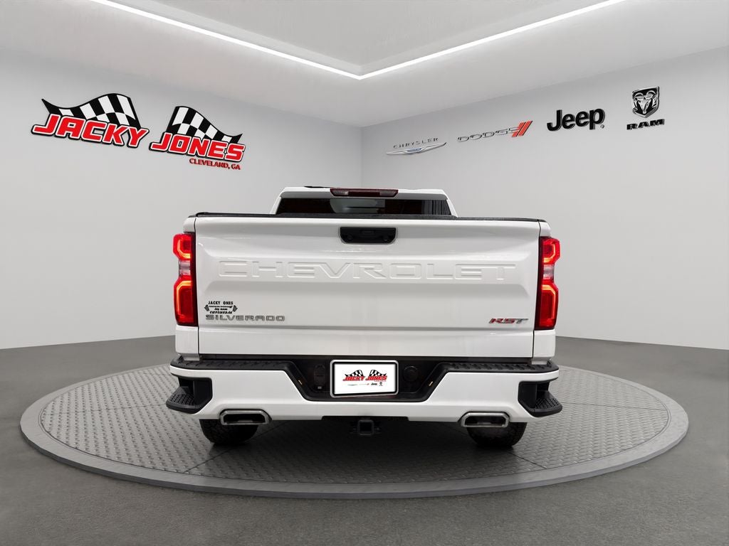 2025 Chevrolet Silverado RST