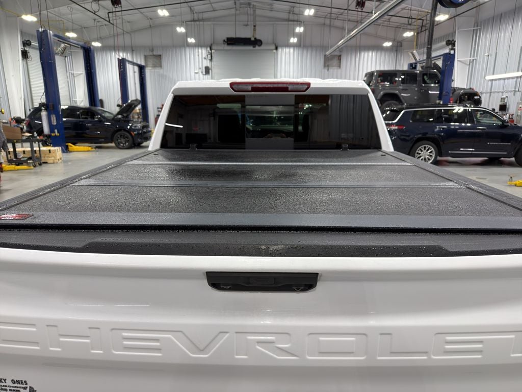 2025 Chevrolet Silverado RST