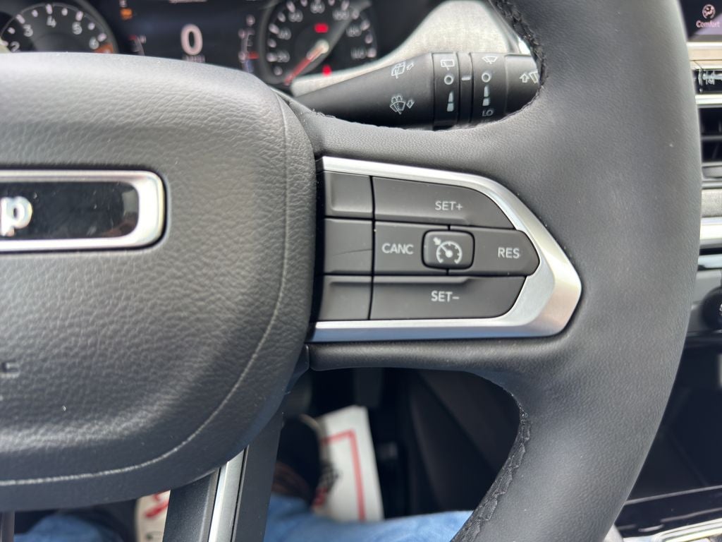 2023 Jeep Compass Latitude Lux