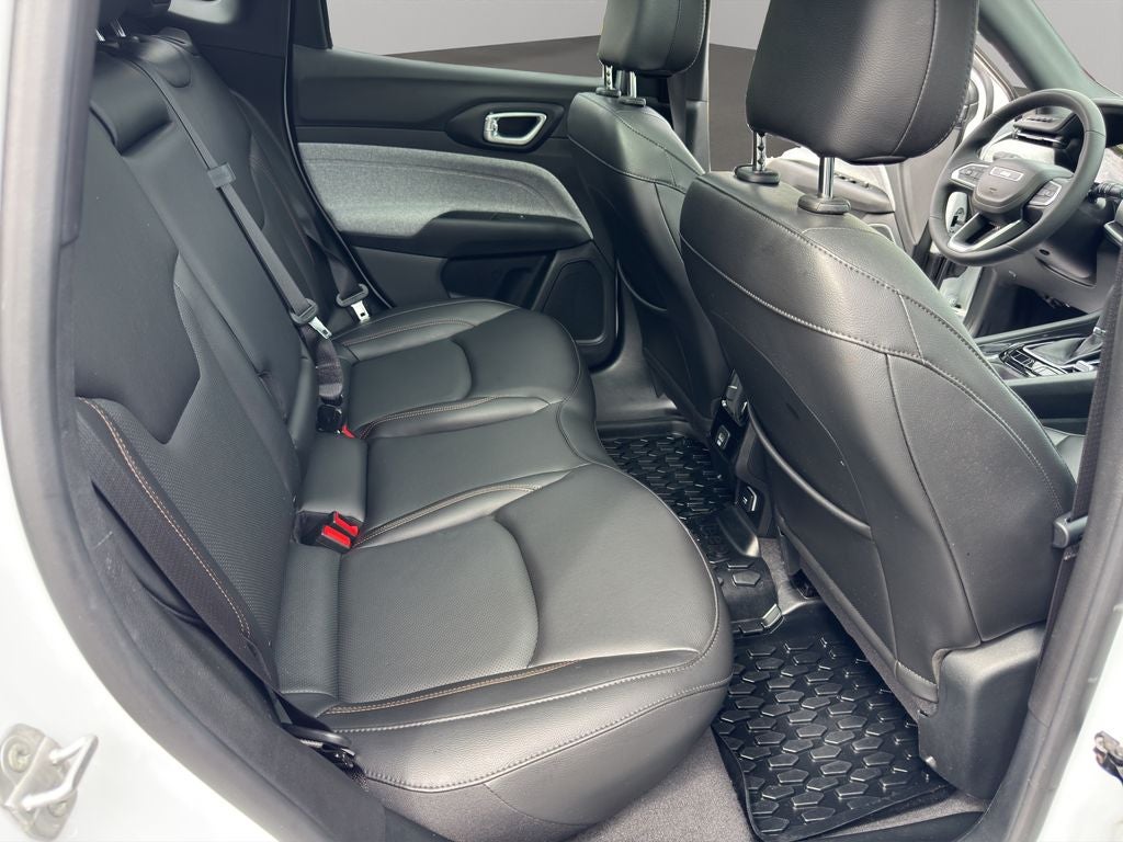 2023 Jeep Compass Latitude Lux