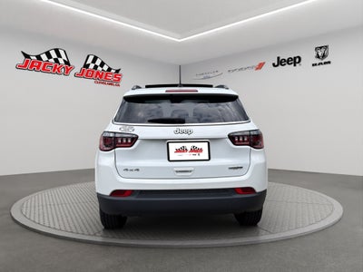 2023 Jeep Compass Latitude Lux