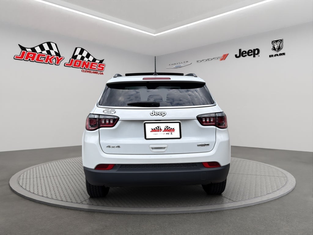 2023 Jeep Compass Latitude Lux
