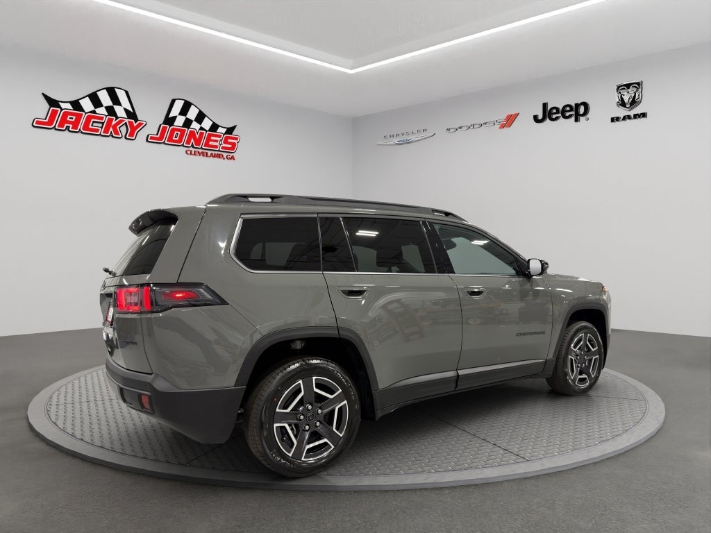 2026 Jeep Cherokee Laredo