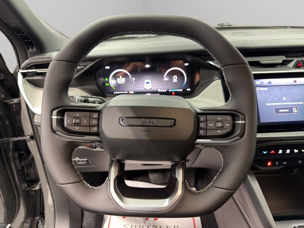 2026 Jeep Cherokee Laredo