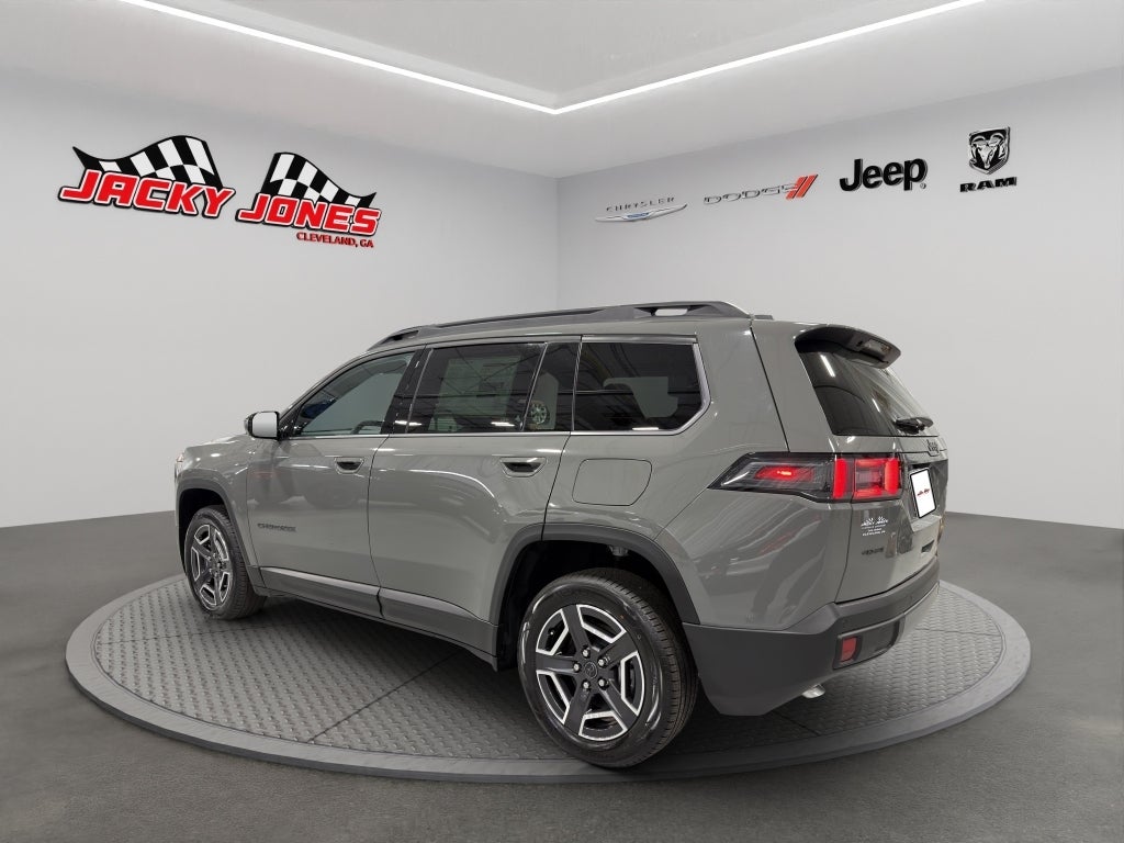 2026 Jeep Cherokee Laredo