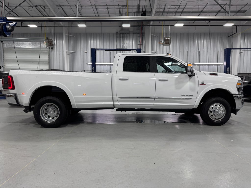 2025 RAM 3500 Limited
