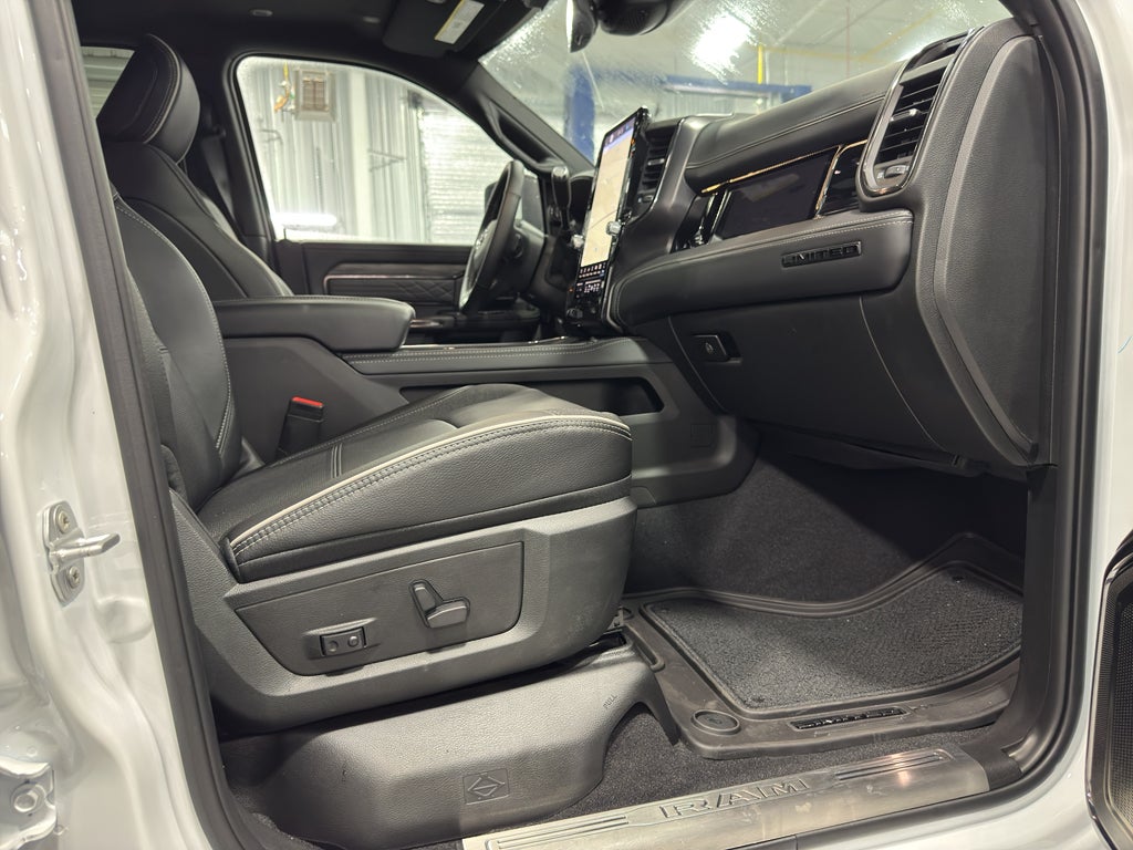 2025 RAM 3500 Limited