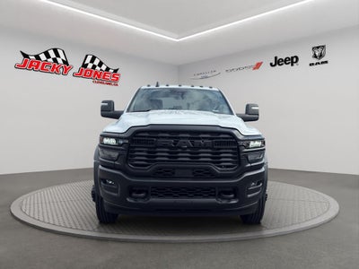 2026 RAM 4500 Chassis Tradesman 4x2 Crew Cab 84" CA 197.4" WB