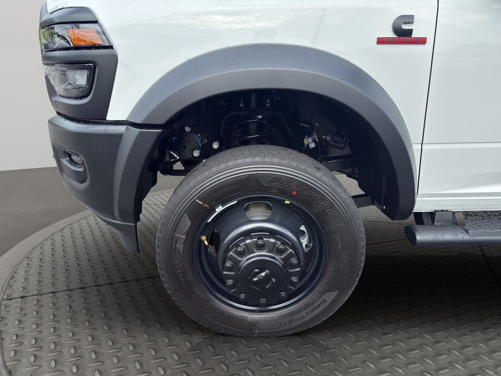 2026 RAM 4500 Chassis Tradesman 4x2 Crew Cab 84" CA 197.4" WB