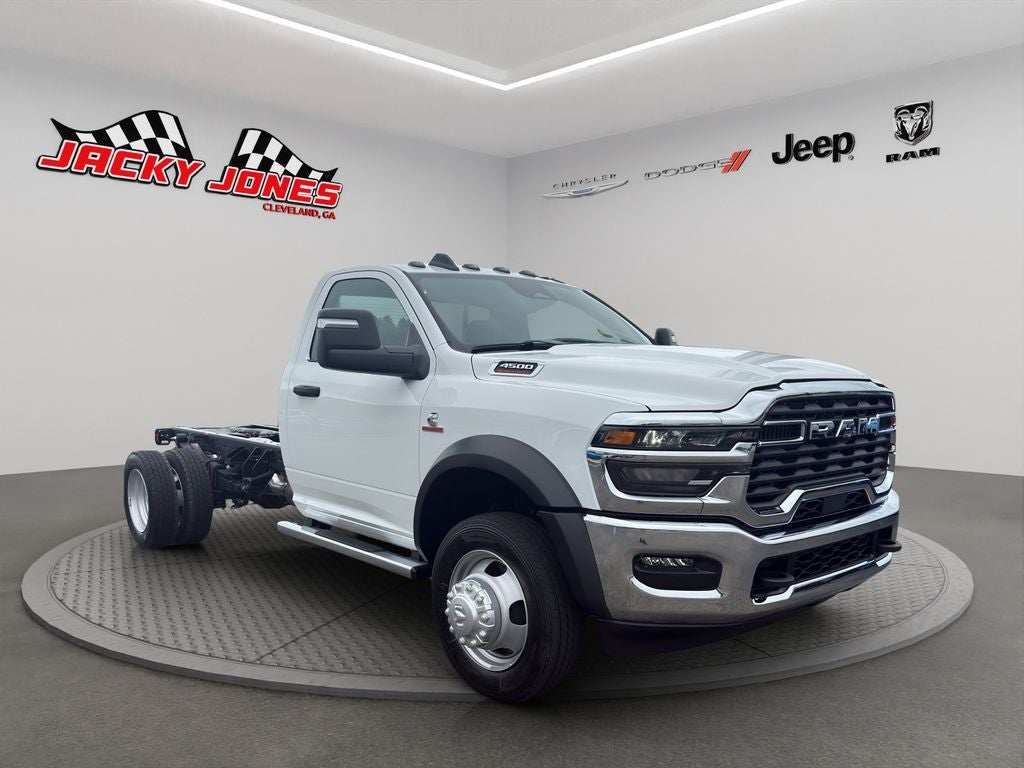 2026 RAM 4500 Chassis Tradesman 4x4 Reg Cab 84" CA 168.5" WB