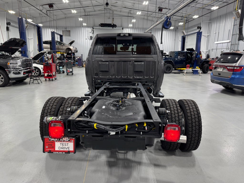 2025 RAM 4500 Chassis Big Horn