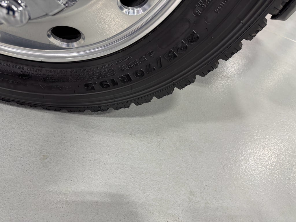 2025 RAM 4500 Chassis Big Horn 4x4 Crew Cab 60" CA 173.4" WB