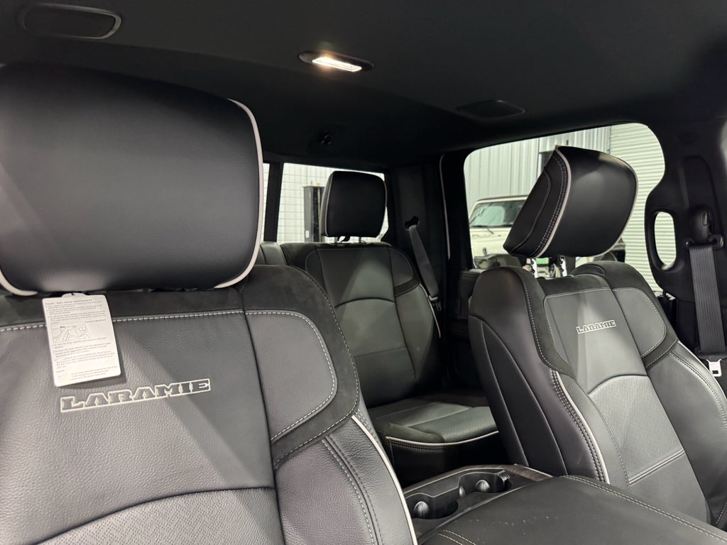 2025 RAM 4500 Chassis Big Horn 4x4 Crew Cab 60" CA 173.4" WB