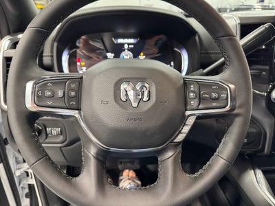 2025 RAM 4500 Chassis Big Horn 4x4 Crew Cab 60" CA 173.4" WB