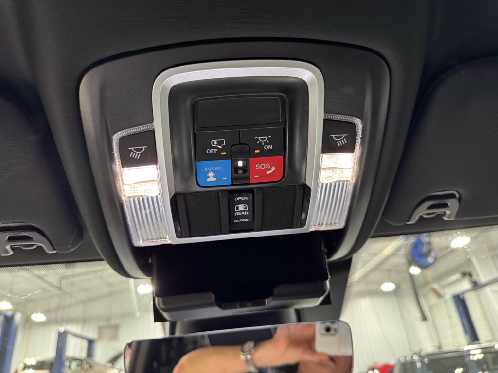 2025 RAM 4500 Chassis Big Horn 4x4 Crew Cab 60" CA 173.4" WB