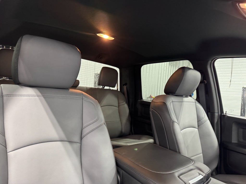 2025 RAM 4500 Chassis Tradesman 4x4 Crew Cab 60" CA 173.4" WB