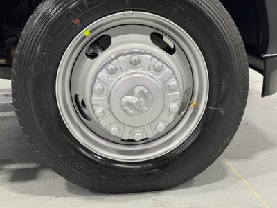 2025 RAM 4500 Chassis Tradesman 4x4 Crew Cab 60" CA 173.4" WB