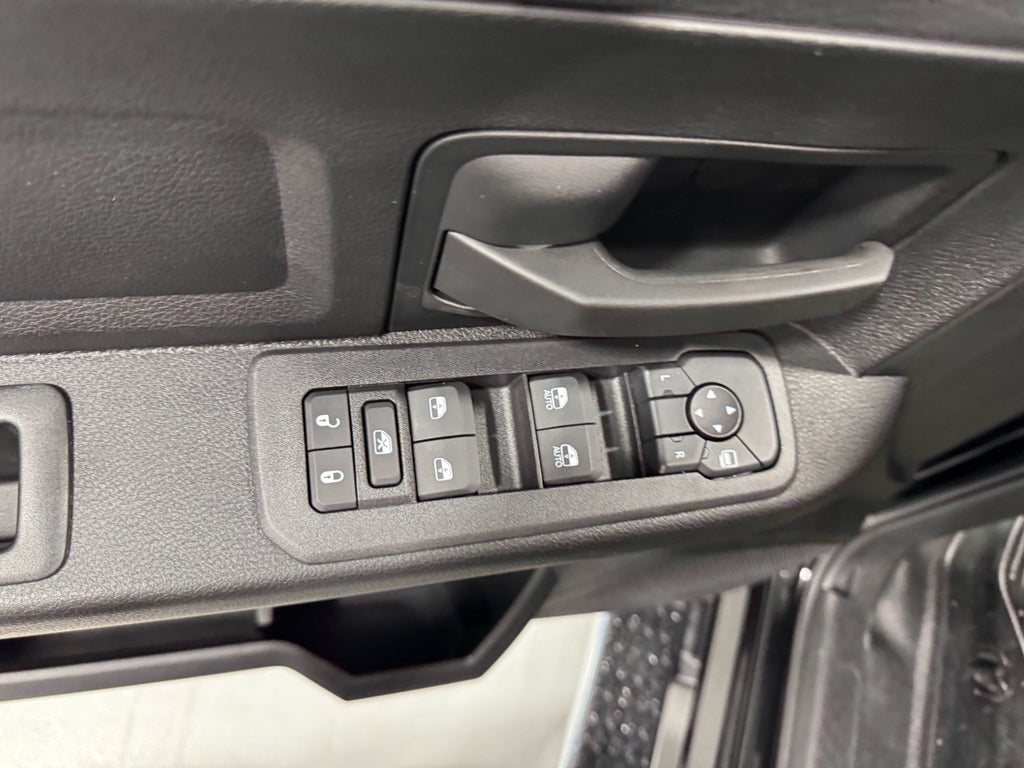 2025 RAM 4500 Chassis Tradesman 4x4 Crew Cab 60" CA 173.4" WB