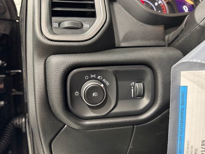 2025 RAM 4500 Chassis Tradesman 4x4 Crew Cab 60" CA 173.4" WB