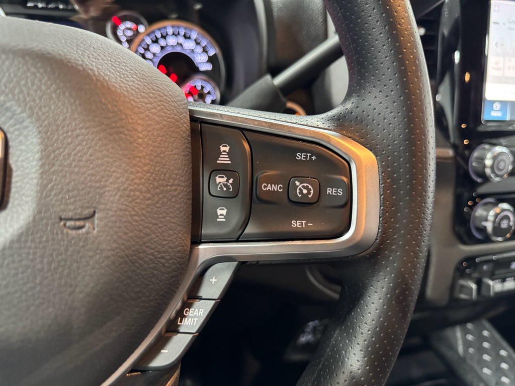 2025 RAM 4500 Chassis Tradesman 4x4 Crew Cab 60" CA 173.4" WB