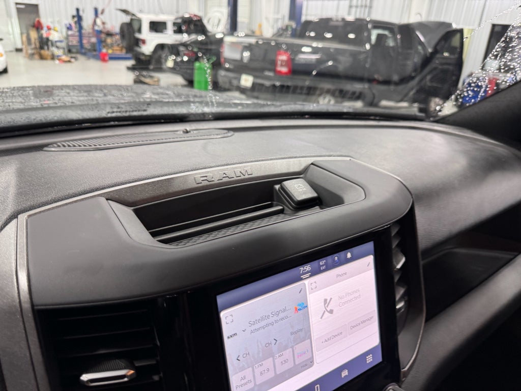 2025 RAM 4500 Chassis Tradesman 4x4 Crew Cab 60" CA 173.4" WB