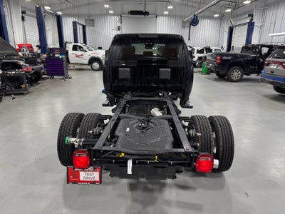 2025 RAM 4500 Chassis Tradesman 4x4 Crew Cab 60" CA 173.4" WB