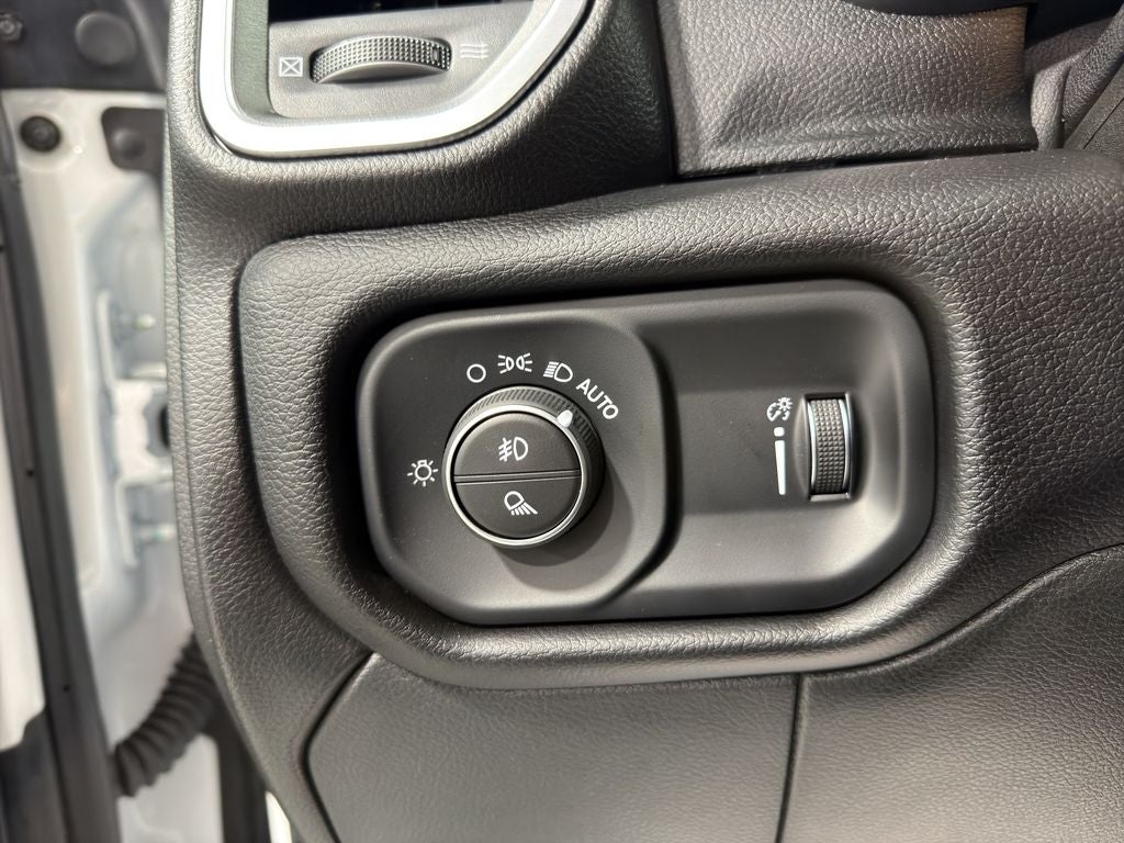 2025 RAM 5500 Chassis Big Horn