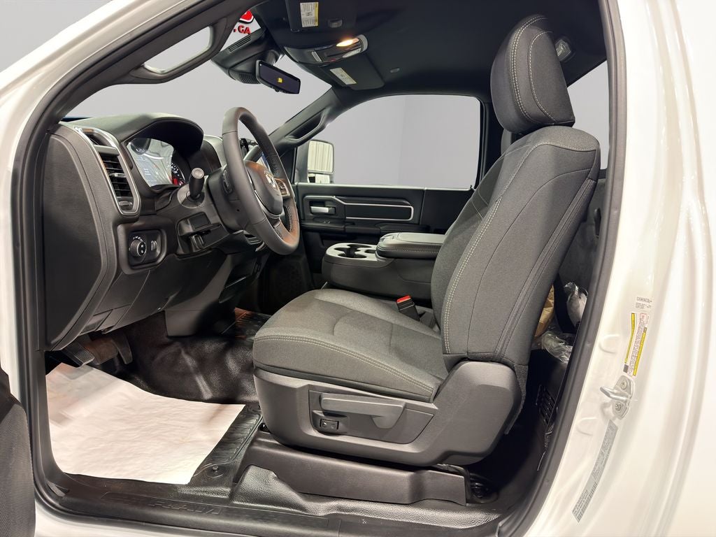 2025 RAM 5500 Chassis Big Horn