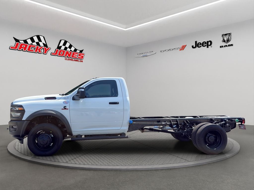 2027 RAM 5500 Chassis Tradesman 4x4 Reg Cab 84" CA 168.5" WB