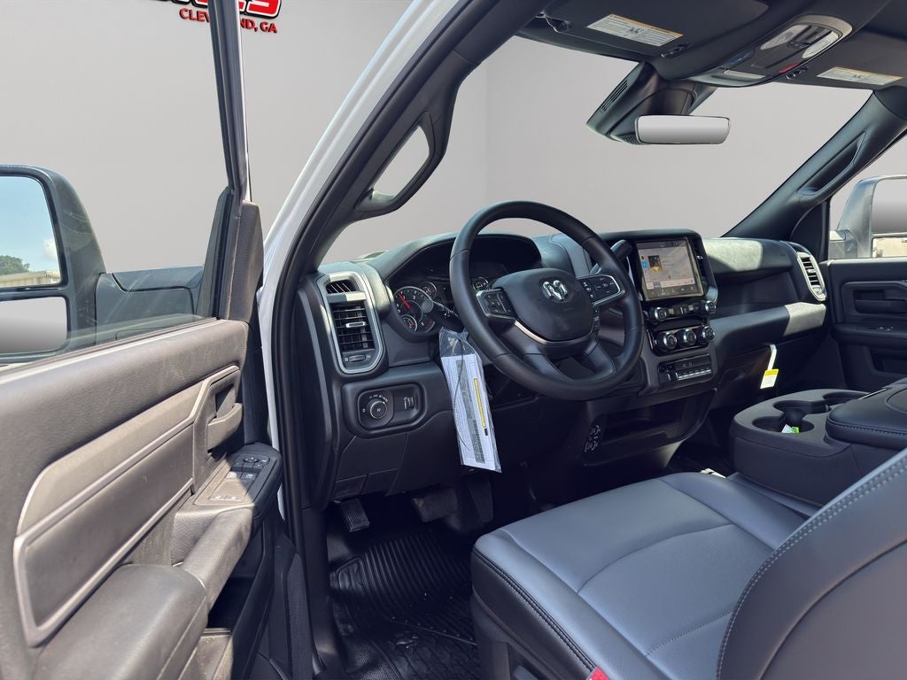 2027 RAM 5500 Chassis Tradesman 4x4 Reg Cab 84" CA 168.5" WB