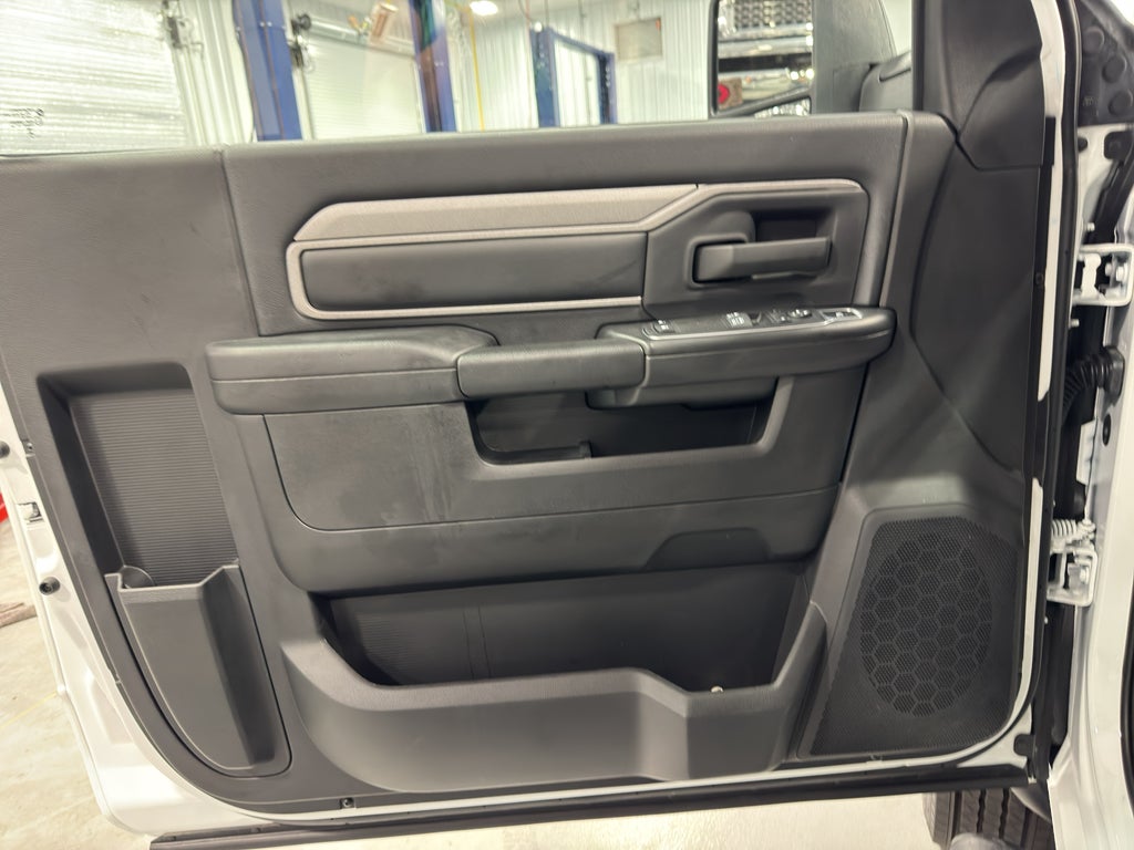 2024 RAM 5500 Chassis Tradesman