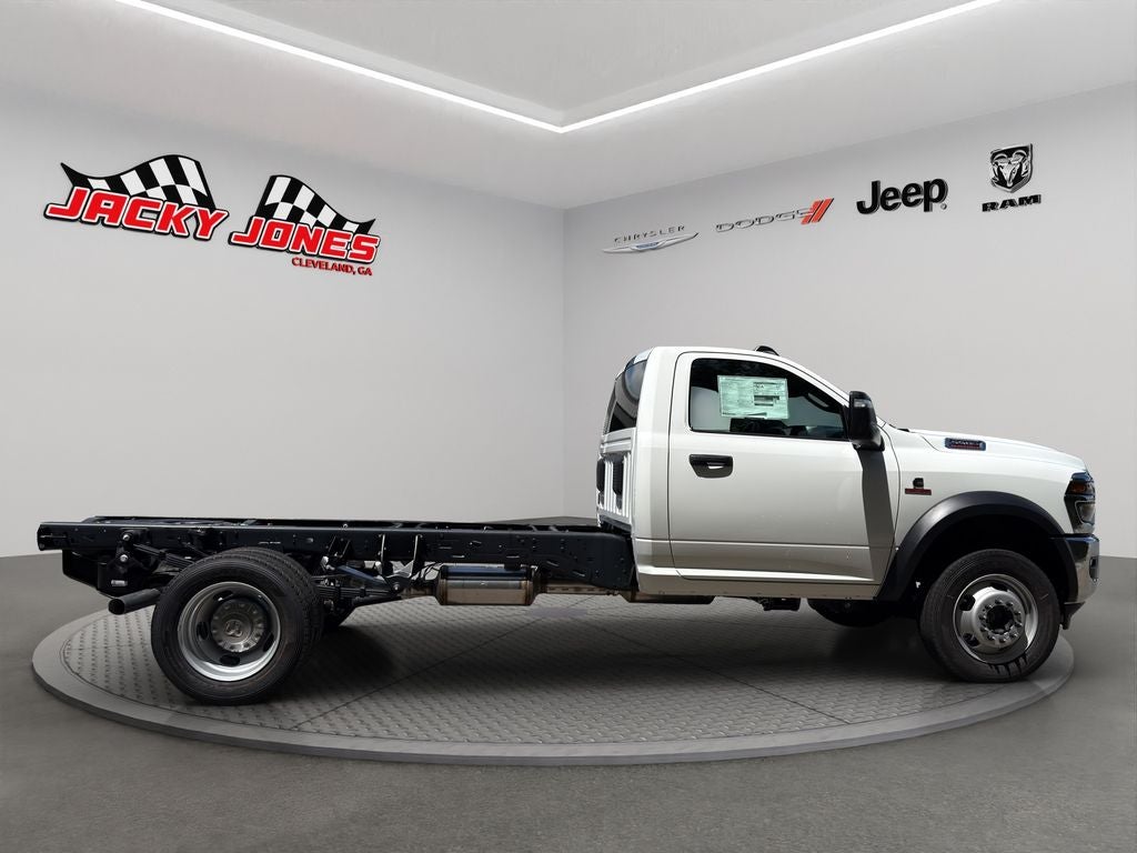 2026 RAM 5500 Chassis Tradesman 4x4 Reg Cab 84" CA 168.5" WB