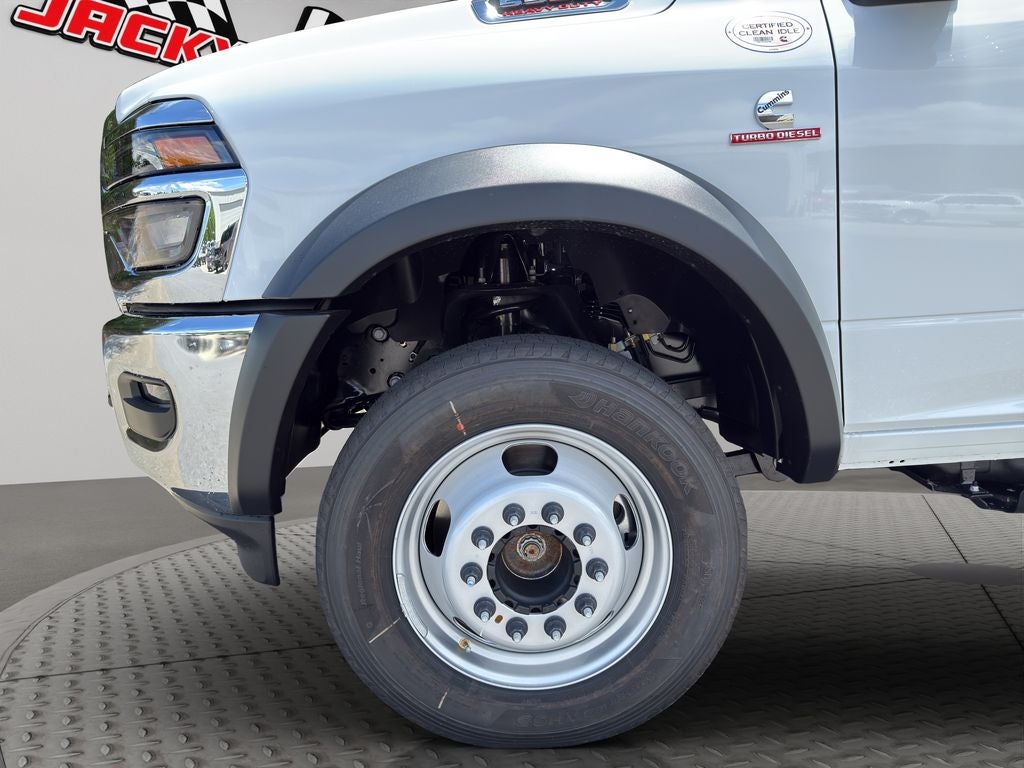 2026 RAM 5500 Chassis Tradesman 4x4 Reg Cab 84" CA 168.5" WB