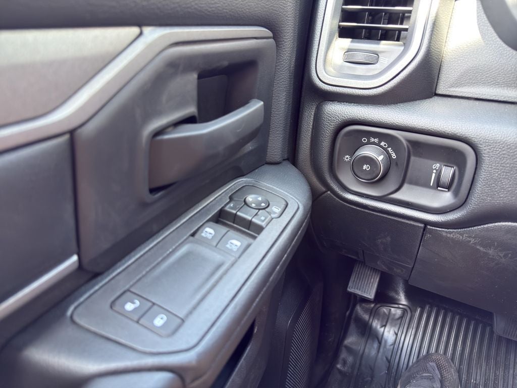 2026 RAM 5500 Chassis Tradesman 4x4 Reg Cab 84" CA 168.5" WB