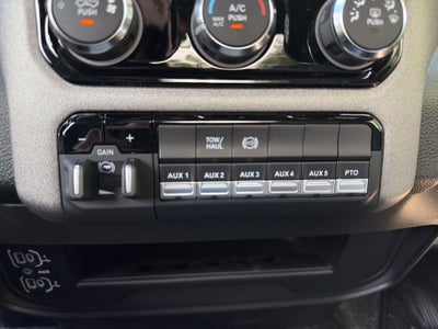 2026 RAM 5500 Chassis Tradesman 4x4 Reg Cab 84" CA 168.5" WB