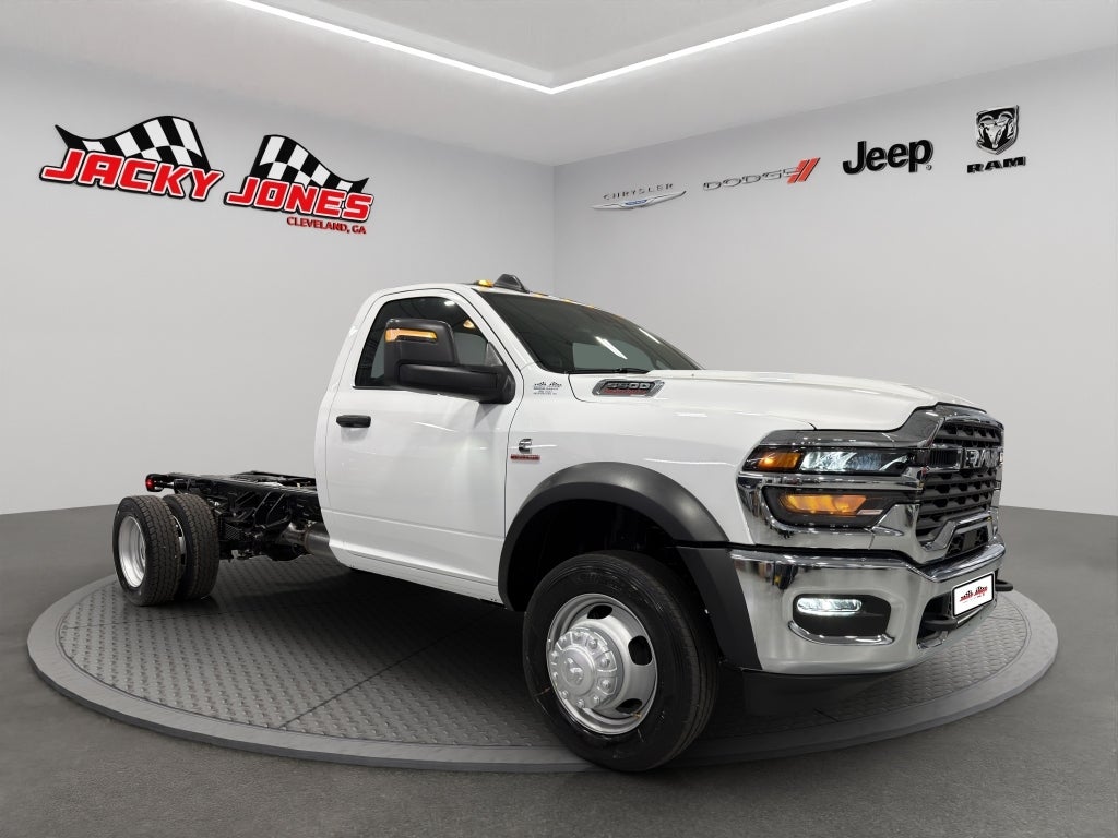 2026 RAM 5500 Chassis Tradesman 4x4 Reg Cab 84" CA 168.5" WB