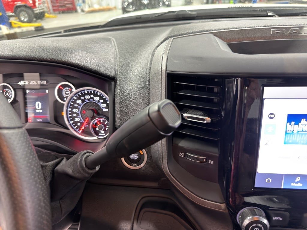 2026 RAM 5500 Chassis Tradesman 4x4 Reg Cab 84" CA 168.5" WB