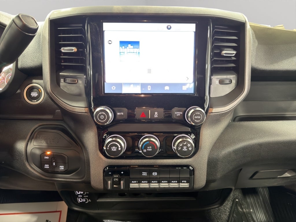 2026 RAM 5500 Chassis Tradesman 4x4 Reg Cab 84" CA 168.5" WB