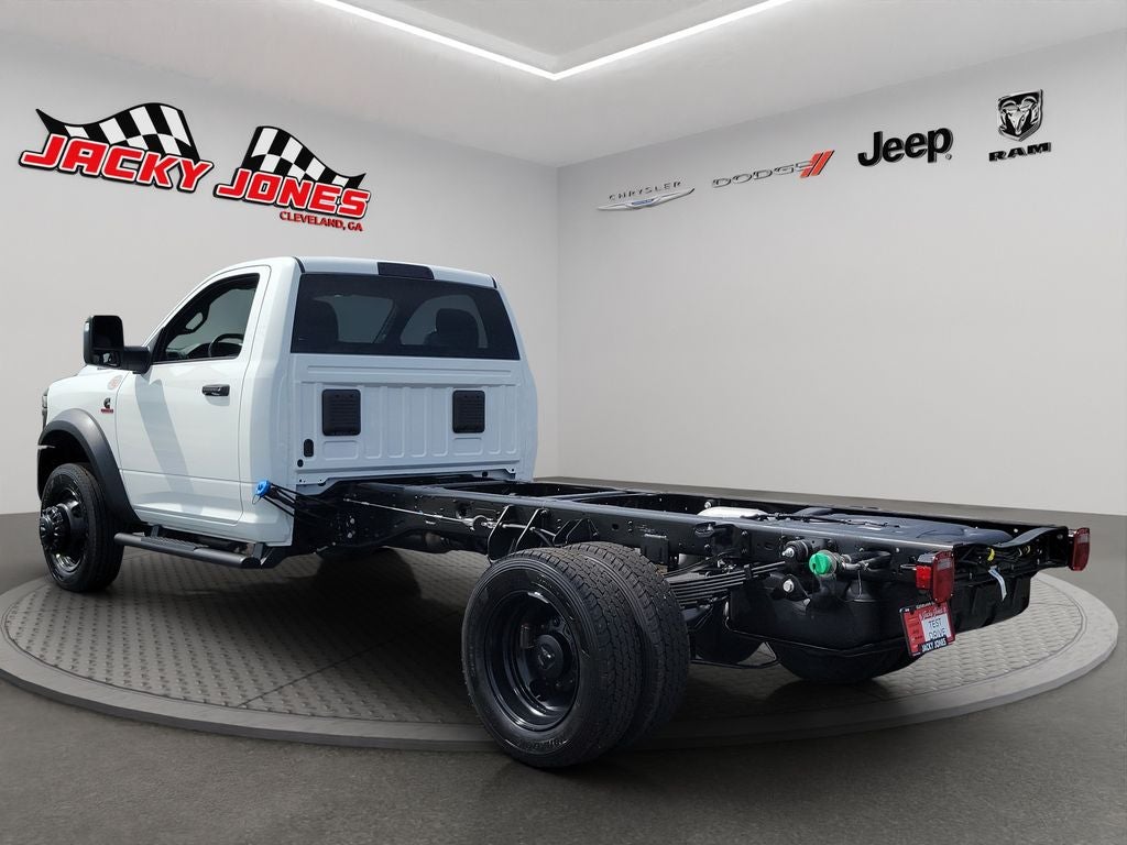 2027 RAM 5500 Chassis Tradesman 4x4 Reg Cab 84" CA 168.5" WB