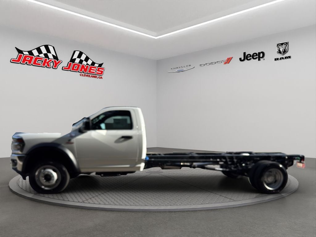 2026 RAM 5500 Chassis Tradesman