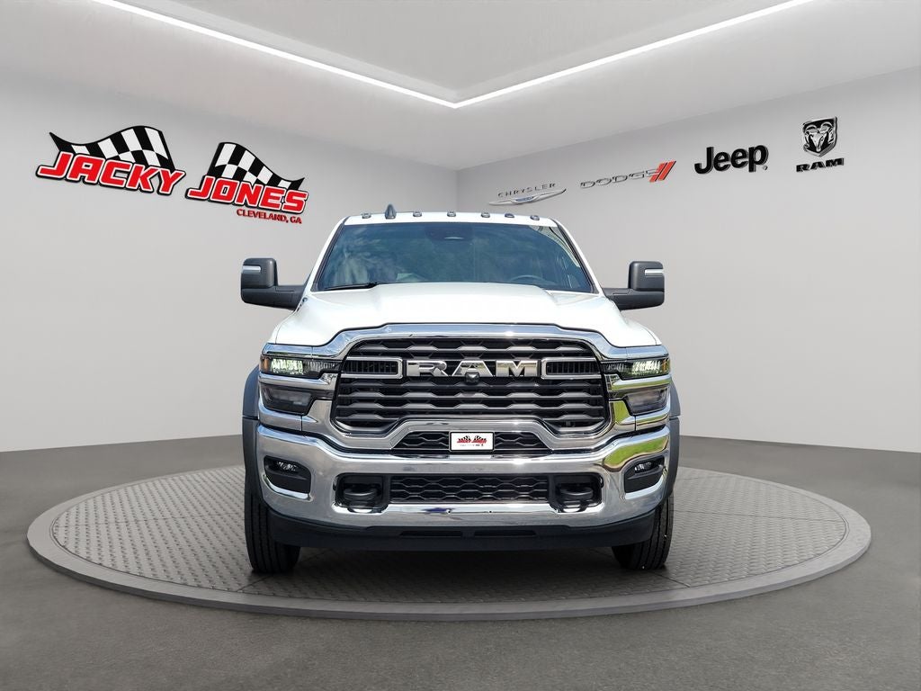 2026 RAM 5500 Chassis Tradesman 4x4 Reg Cab 120" CA 204.5" WB