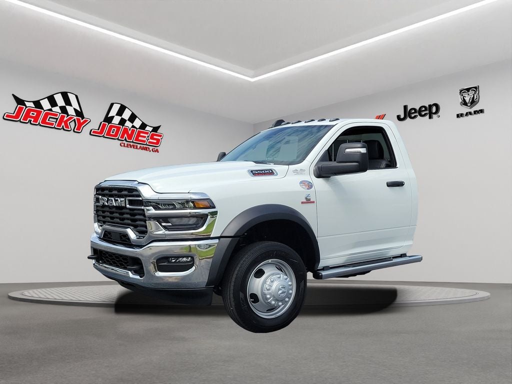 2026 RAM 5500 Chassis Tradesman 4x4 Reg Cab 120" CA 204.5" WB