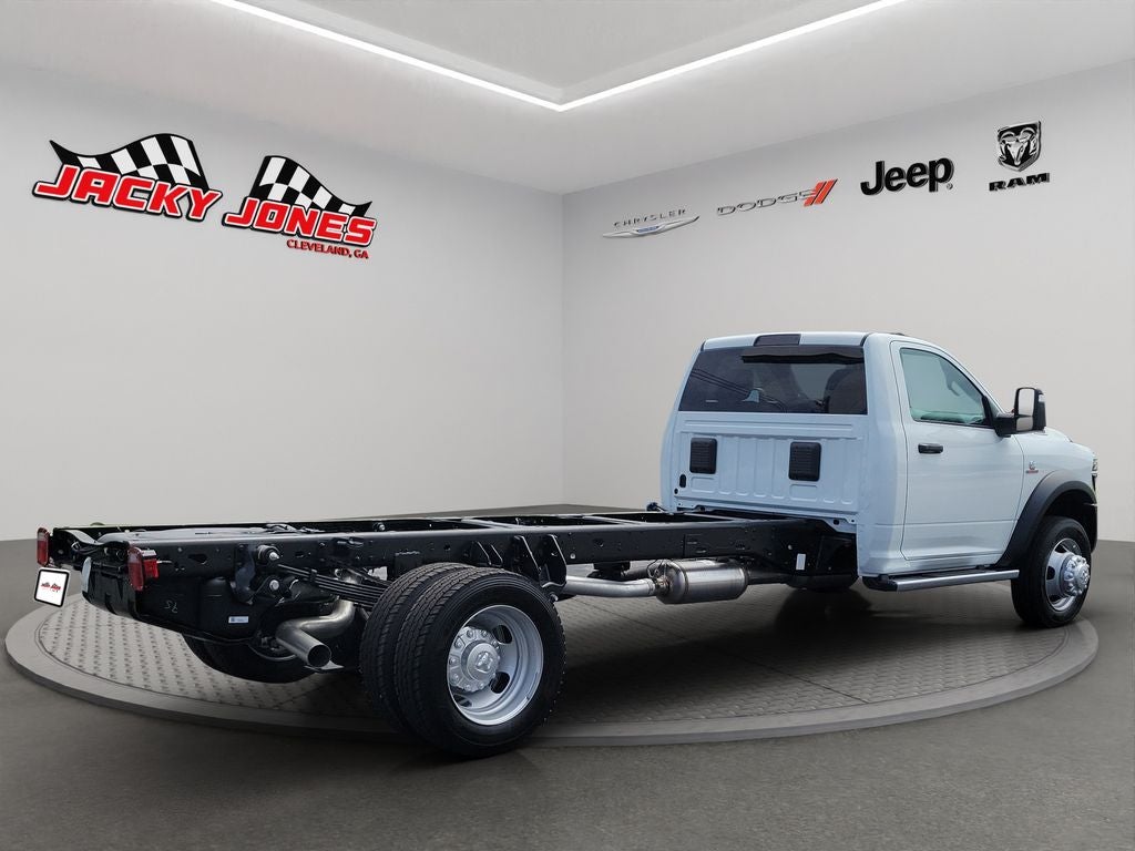 2026 RAM 5500 Chassis Tradesman 4x4 Reg Cab 120" CA 204.5" WB