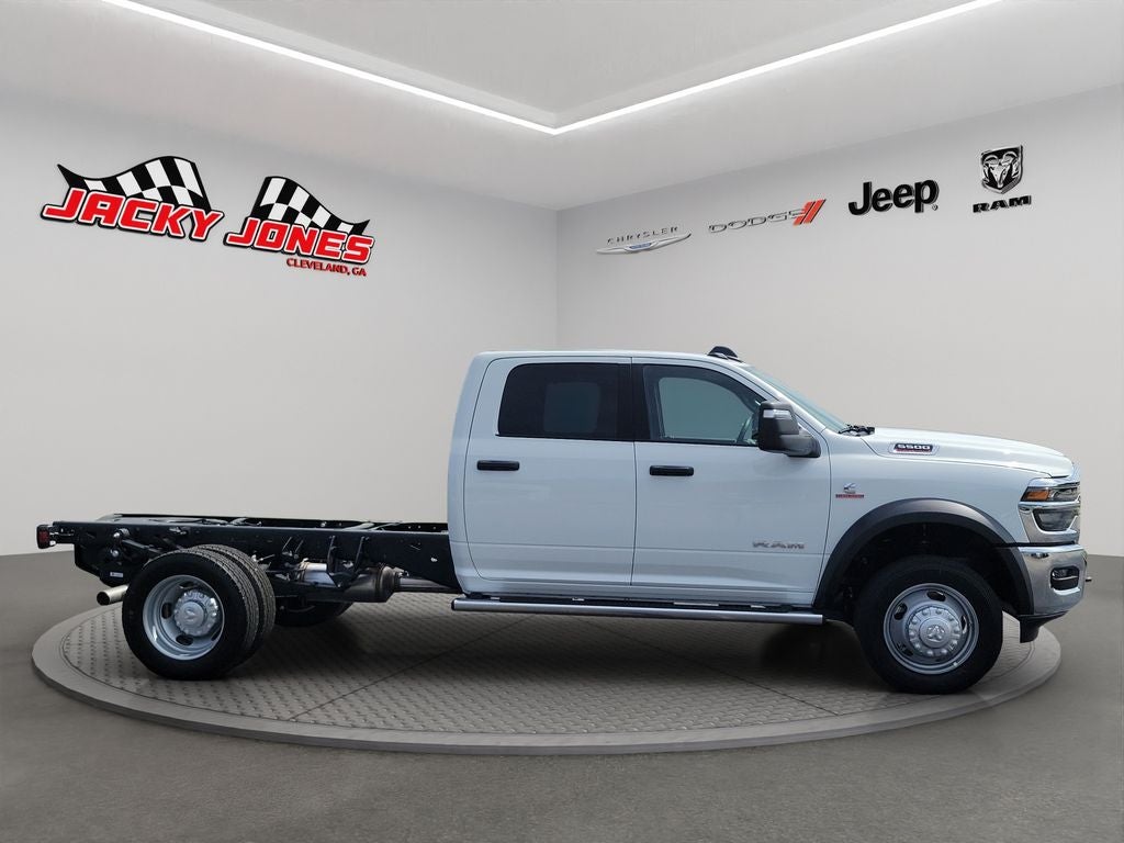 2027 RAM 5500 Chassis Big Horn